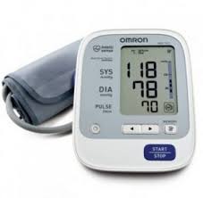 Máy đo huyết áp Omron HEM-7120 Công nghệ Intellisense mang đến giá trị đo chính xác cùng sự thoải mái và dễ sử dụng. Phát hiện nhịp tim bất thường trong khi máy đo huyết áp. Bơm, xả khí tự động và nhanh chóng. Hoạt động đơn giản chỉ với một lần chạm. Lưu được kết quả đo cuối cùng. 4 pin AA hoặc bộ đổi điện Omron.